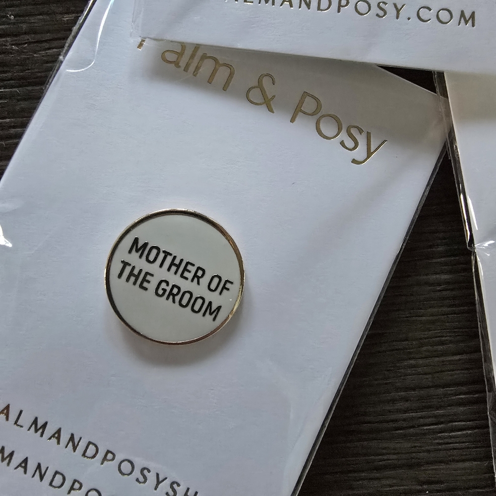 Mother of the Groom Enamel lapel pin